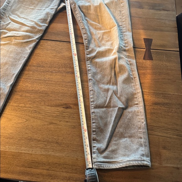 AG Adriano Goldschmied The Graduate Tailored Leg Jeans - Picture 13 of 14